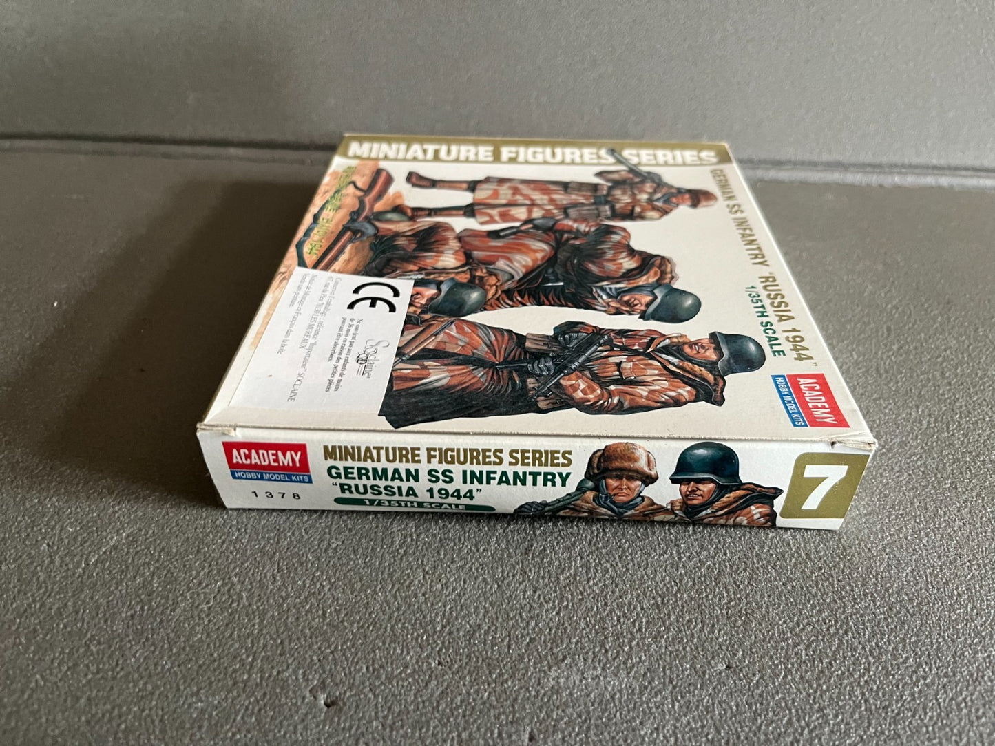 Maquette Militaire Figurine Soldat German Infantry Russia 1944 Academy 1/35