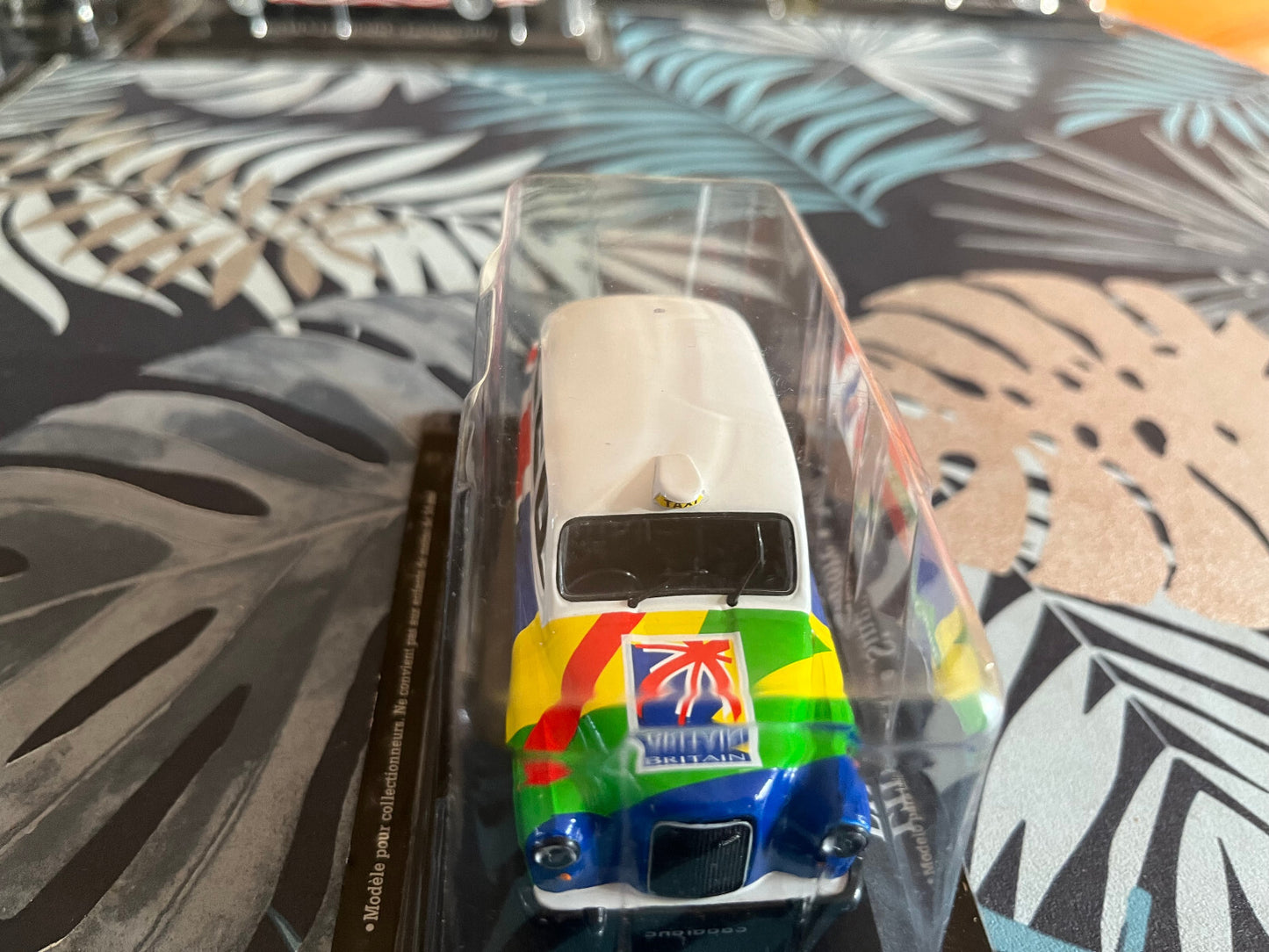 Voiture Miniature Austin LTI FX4 Singapore 2000 Taxi Du Monde au 1/43 Altaya