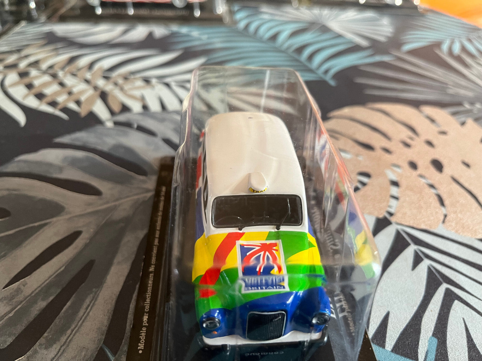 Voiture Miniature Austin LTI FX4 Singapore 2000 Taxi Du Monde au 1/43 Altaya