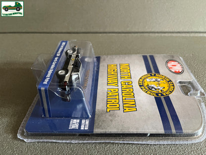 Voiture Miniature 1993 Ford Mustang SSP North Carolina Highway Patrol Acme 1/64