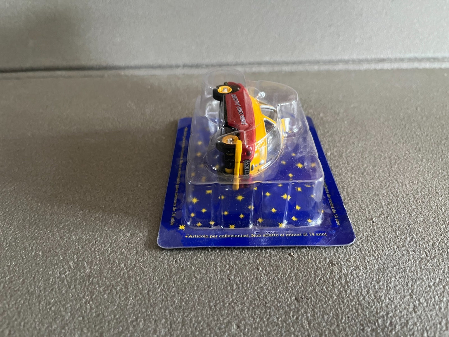 Voiture Miniature Velam Isetta N°28 Cirque Pinder Altaya 1/43