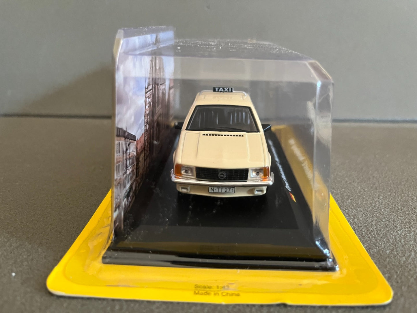 Voiture Miniature Opel Rekord E Nuremberg 1980 Taxi du Monde au 1/43