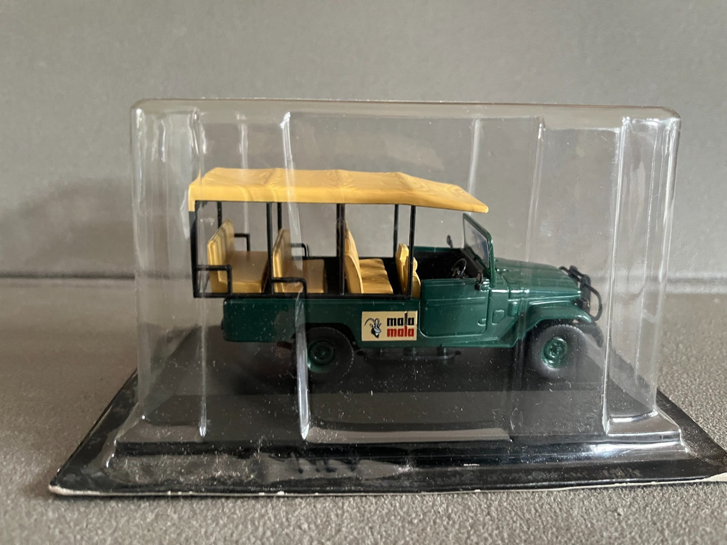 Voiture Miniature Toyota BJ Africa Safari Park 1970 Taxi Du Monde au 1/43 Altaya