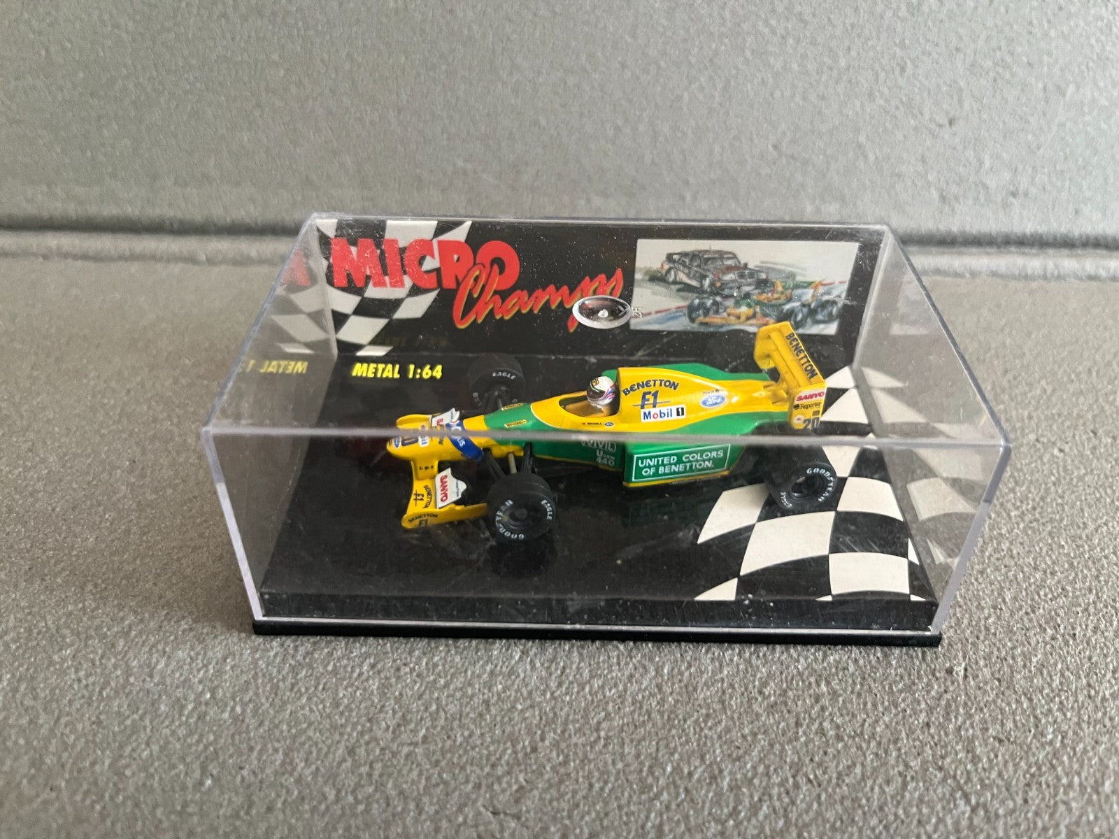 Voiture Miniature Formule 1 F1 Benneton Brundle MicroChamps Minichamps au 1/64