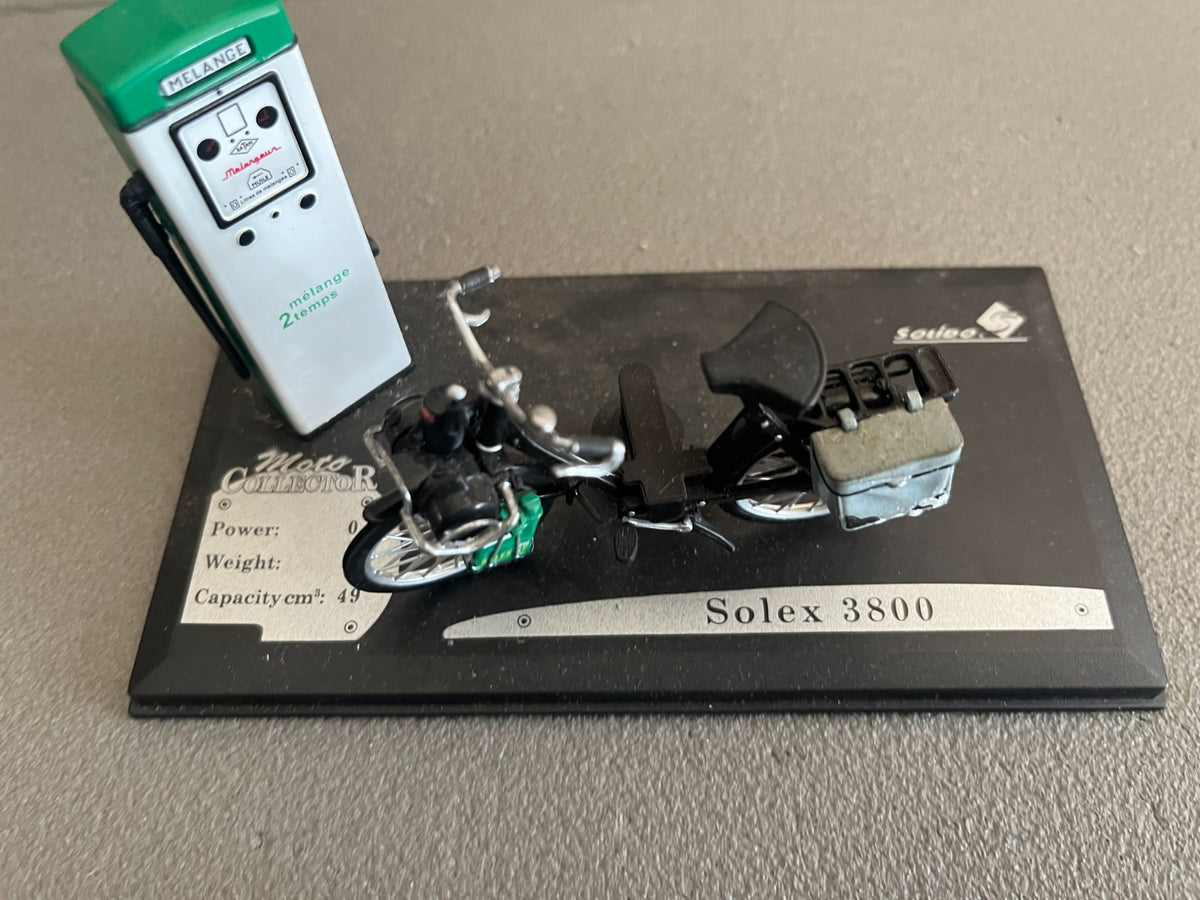 Moto Miniature Cyclomoteur  Scooter Solex 3800 Solido  1/18