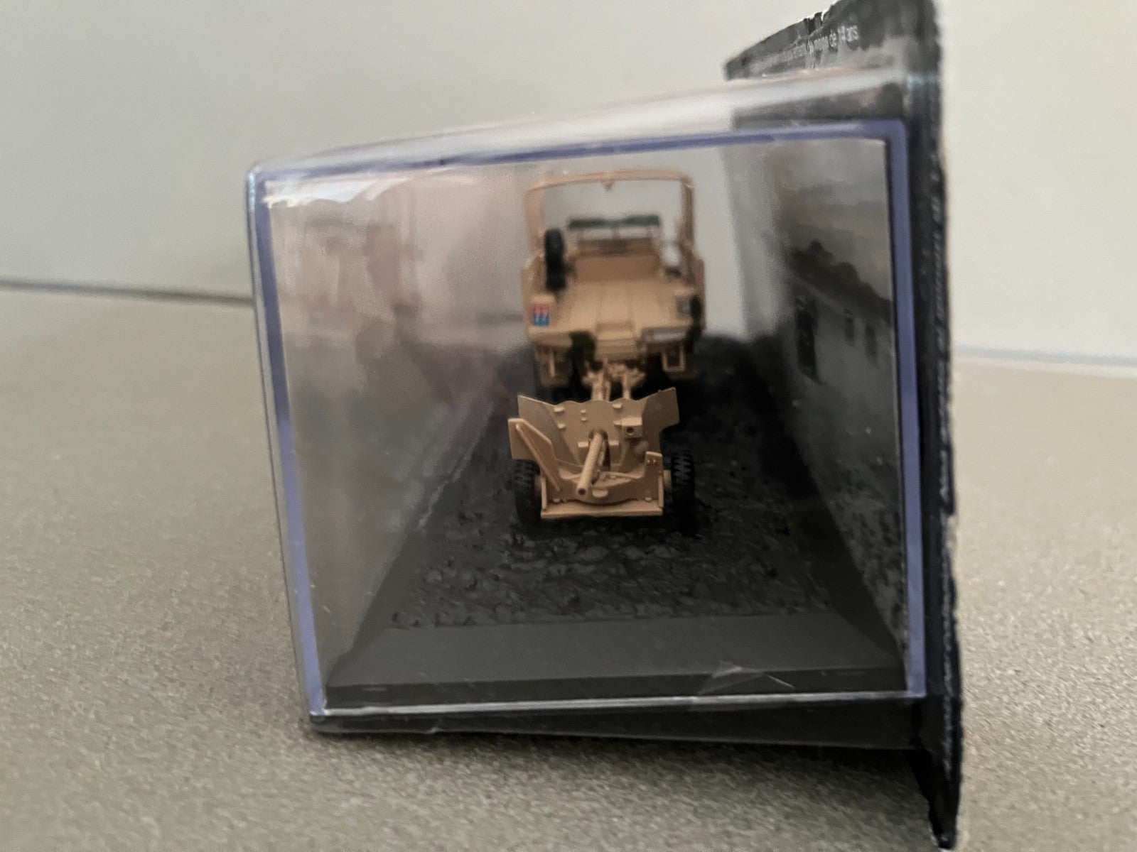 Miniature Militaire Char Tank Blindé Bedford QL + 6 Pdr. At Gun Altaya 1/72