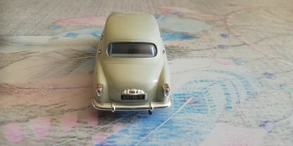 Voiture miniature Simca Aronde Nostalgie au 1/43