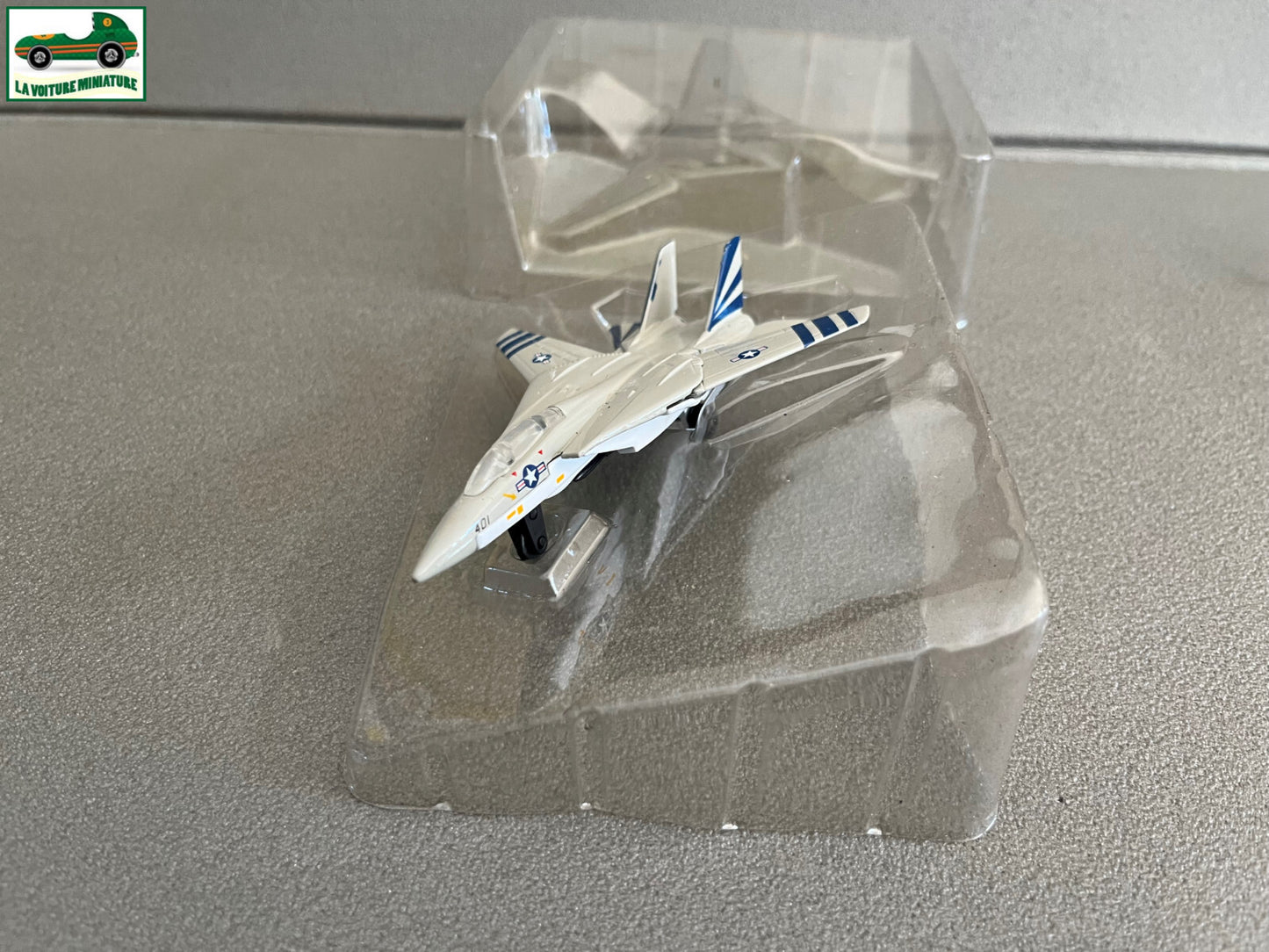Avion miniature Militaire Sky Wings MotorMax F14 Tomcat