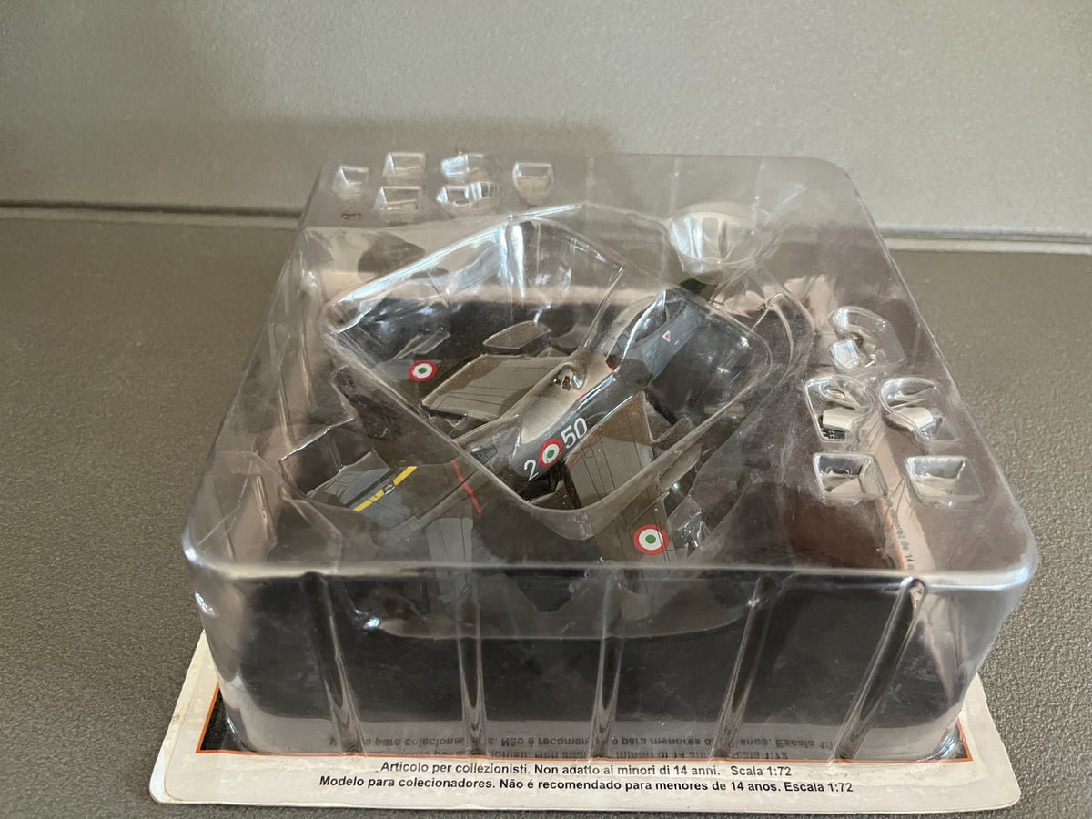 Avion miniature Militaire Fiat G.91r Gina Italia au 1/72
