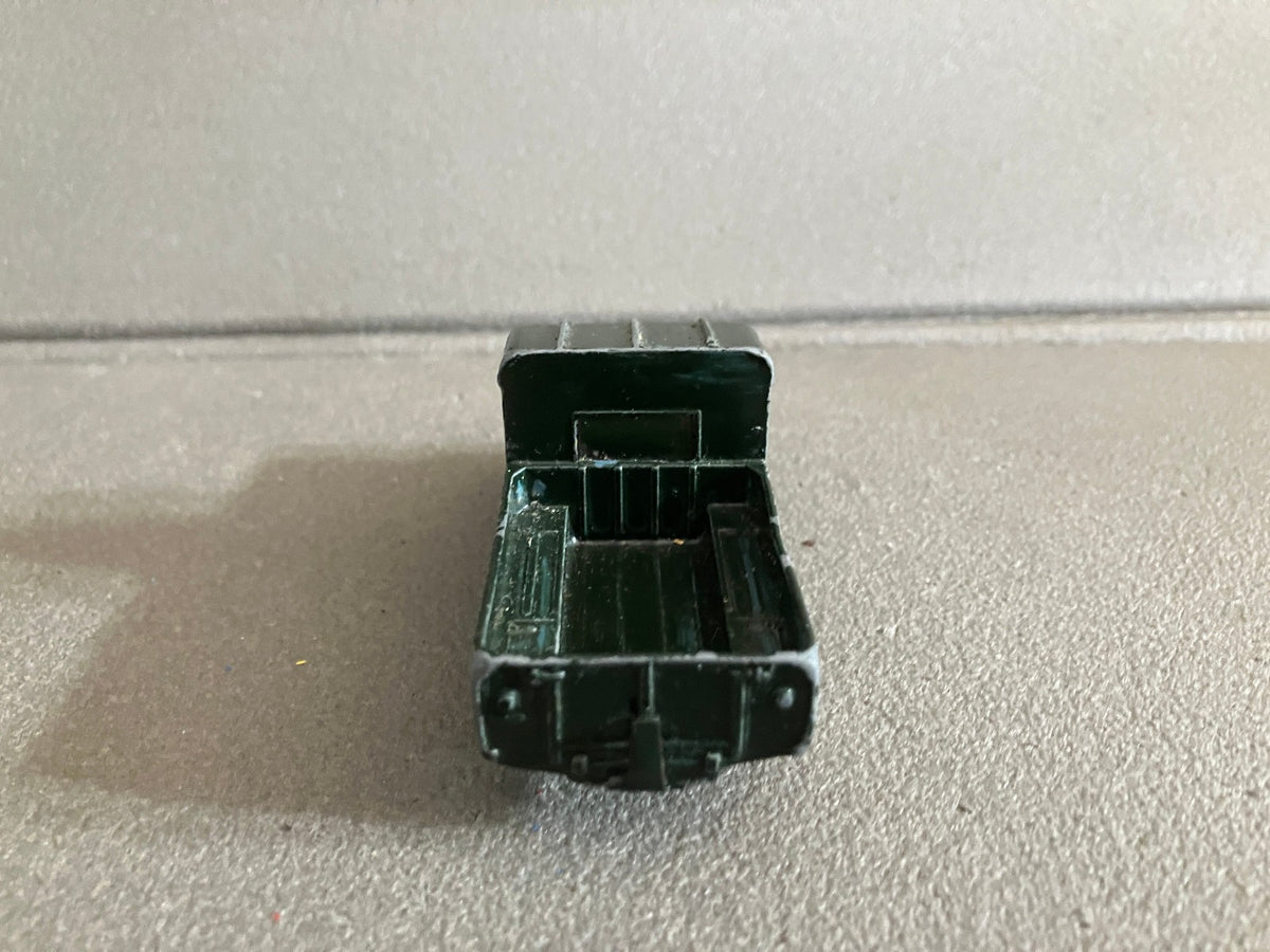 Ancienne Miniature Voiture Land Rover 109 W.B. Corgi Toys Epave 1/43