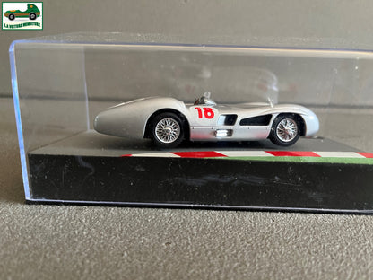 Voiture miniature Formule 1 F1 Mercedes W196 Fangio 1955 au 1/43