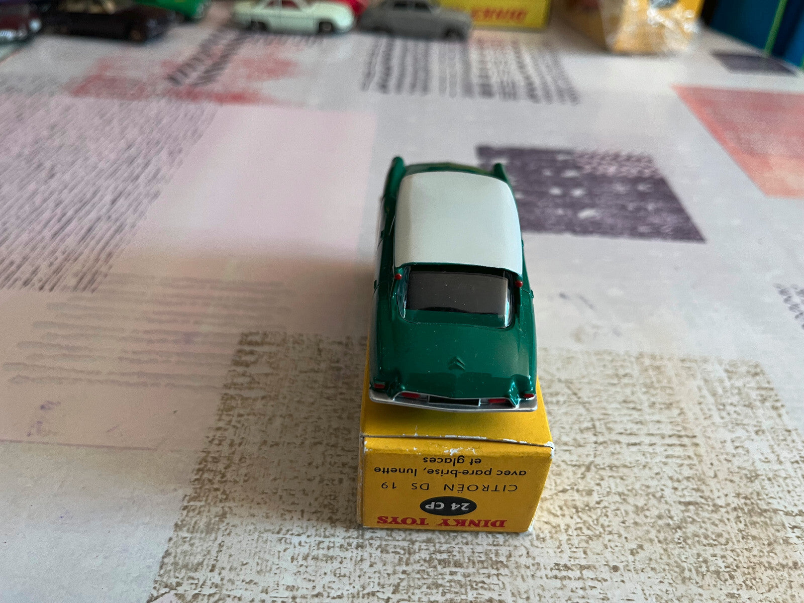 Voiture miniature Citroen DS 19 24 CP Dinky Toys Atlas au 1/43