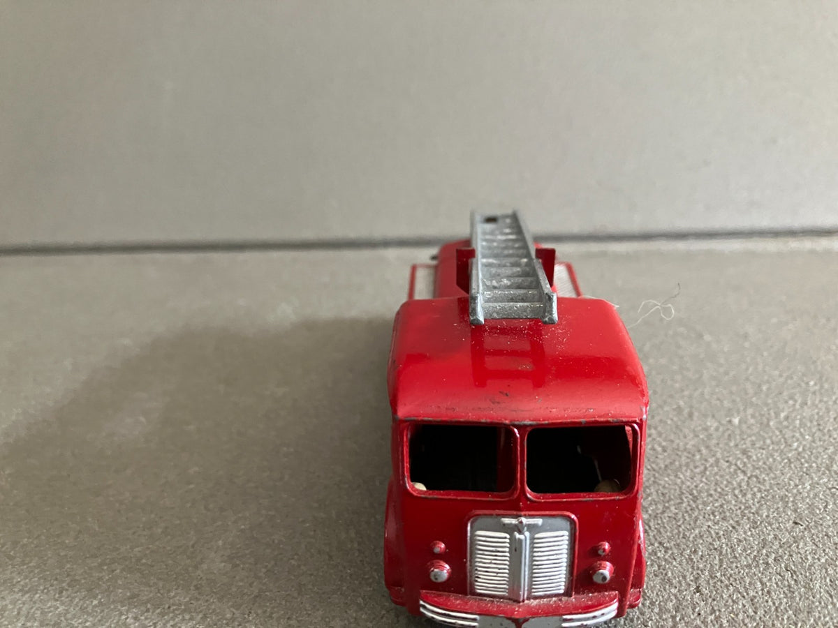 Ancienne Miniature Camion Berliet Pompiers 32E Dinky Toys Meccano France