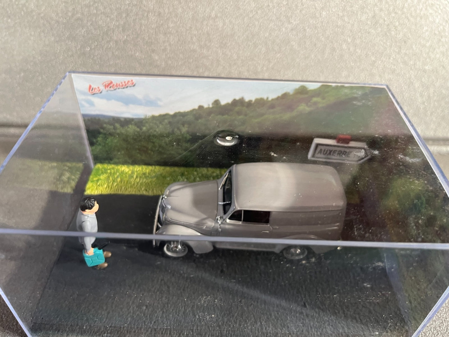 Voiture Miniature Renault Juvaquatre Etape 4 La Route Bleue RN7 1/43