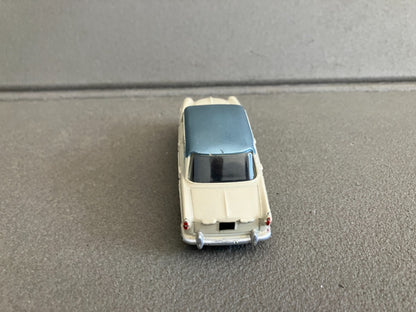 Ancienne Voiture Miniature Fiat 1200 Grande Vue France Meccano Dinky Toys 1/43