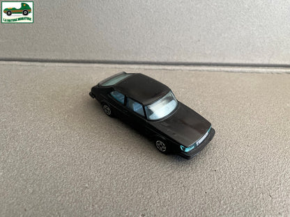 Ancienne Voiture Miniature Saab 900 Turbo Burago Italy 1/43