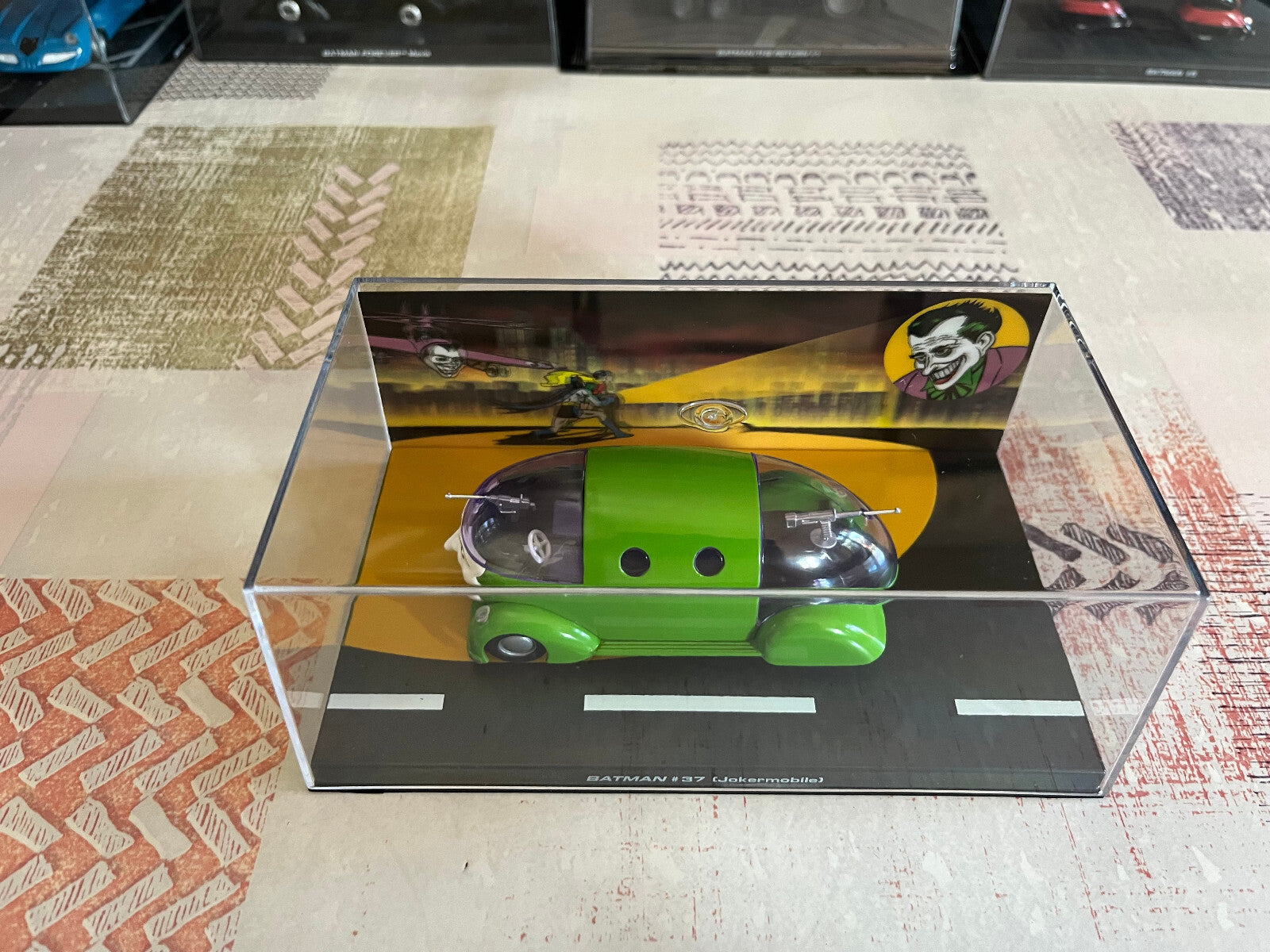 Voiture Miniature Batmobile Les Véhicules de Batman #37 Jokermobile 1/43