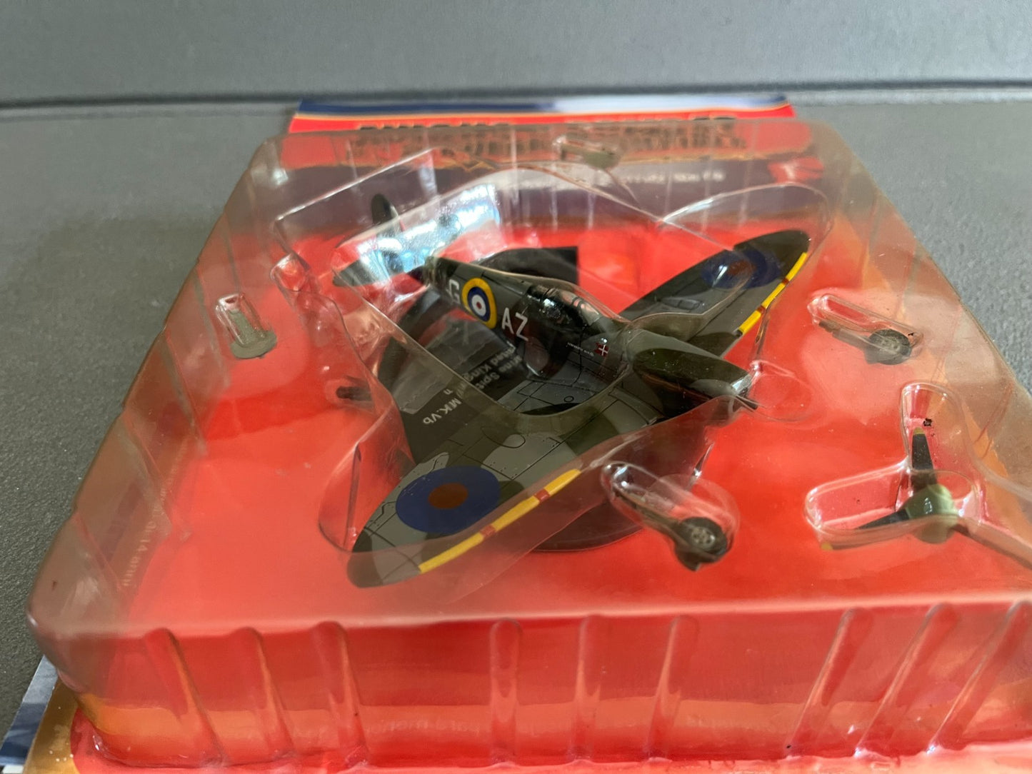 Avion miniature Militaire 2e Guerre Supermarine Spitfire Mk Vb Altaya 1/72