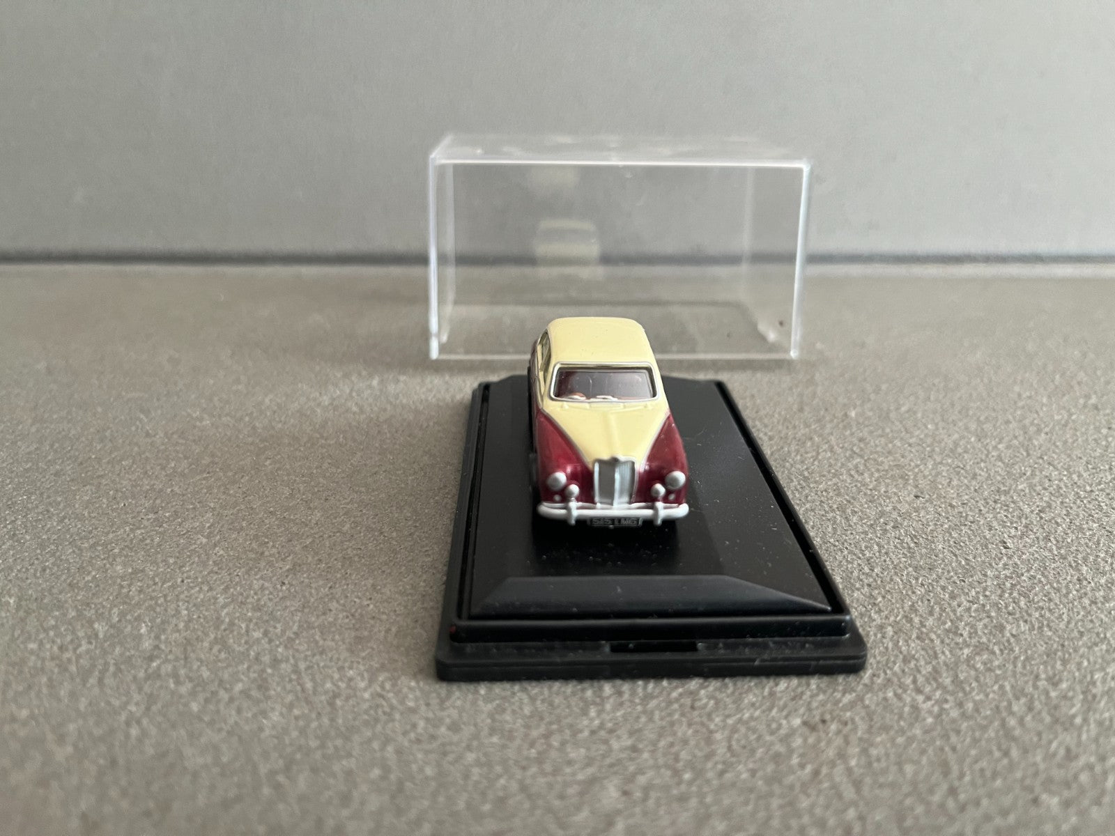 Voiture Miniature MG Zb Oxford au 1/76