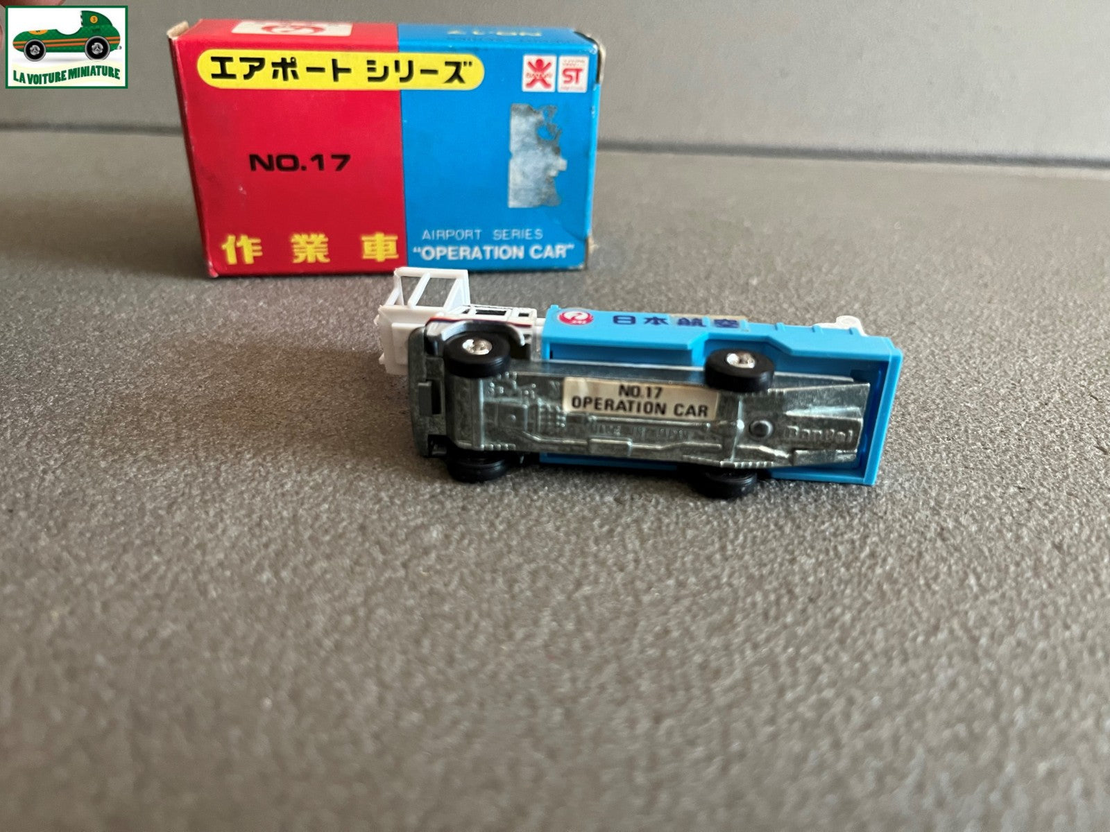 Voiture miniature Camion Jupiter Airport Series Operation Car Bandai Japan