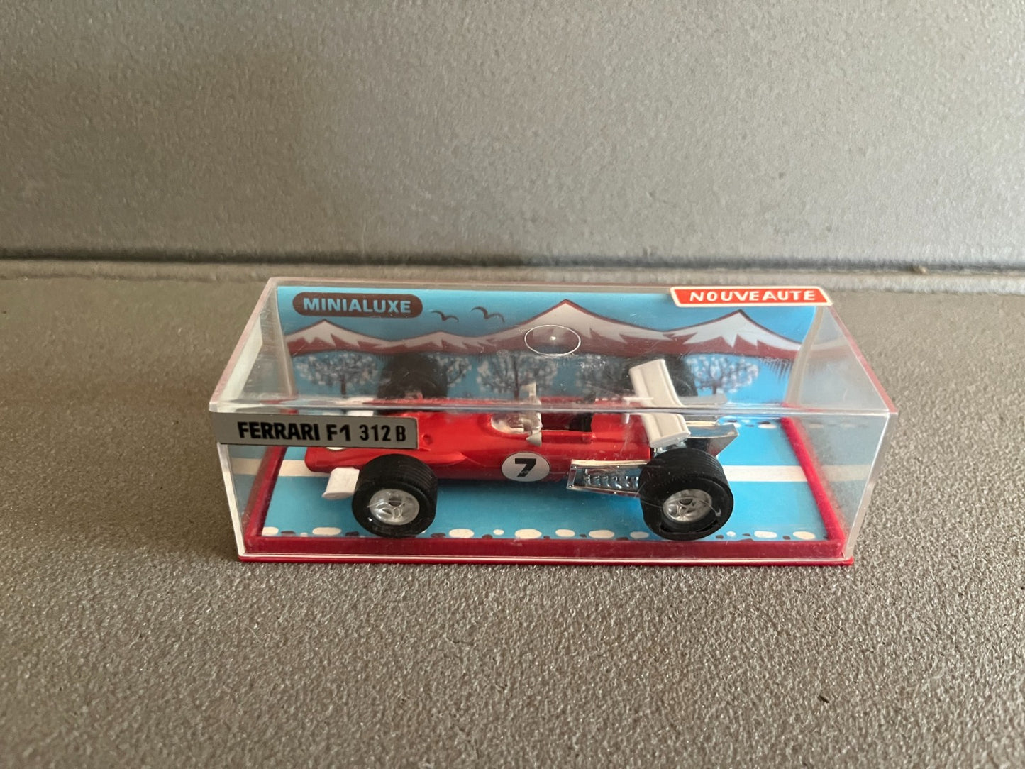 Ancienne Voiture Miniature Plastique Ferrari F1 312 B Minialuxe au 1/43