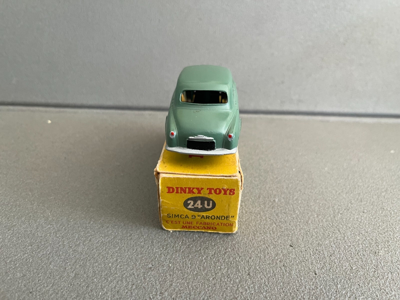 Ancienne Miniature Voiture Simca 9 Aronde Dinky Toys France 24U Boite