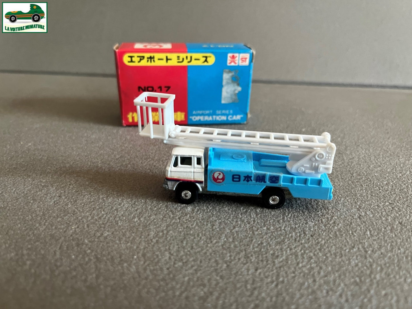 Voiture miniature Camion Jupiter Airport Series Operation Car Bandai Japan