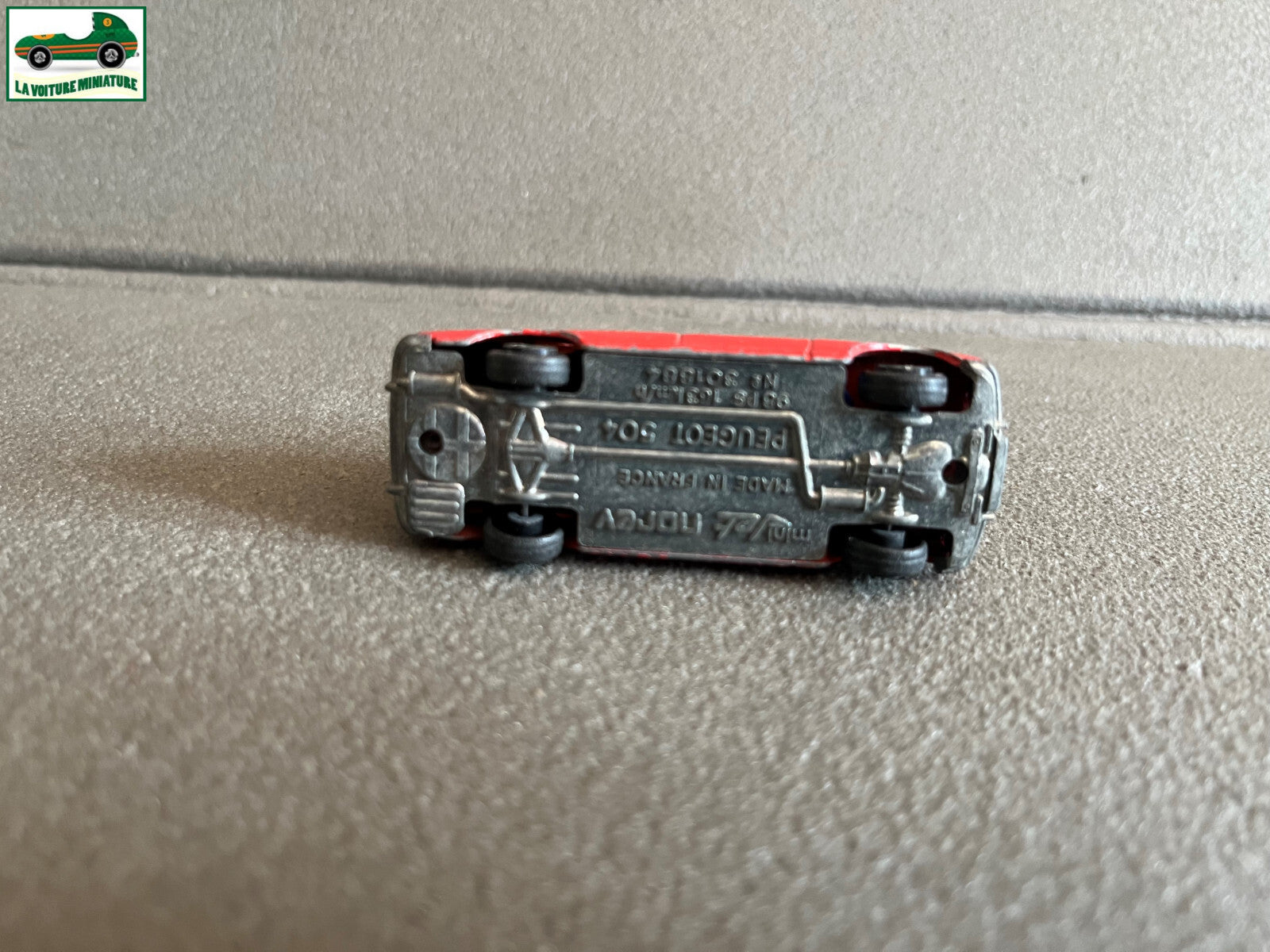 Ancienne Miniature Voiture Peugeot 504 MiniJet Norev France 1/64