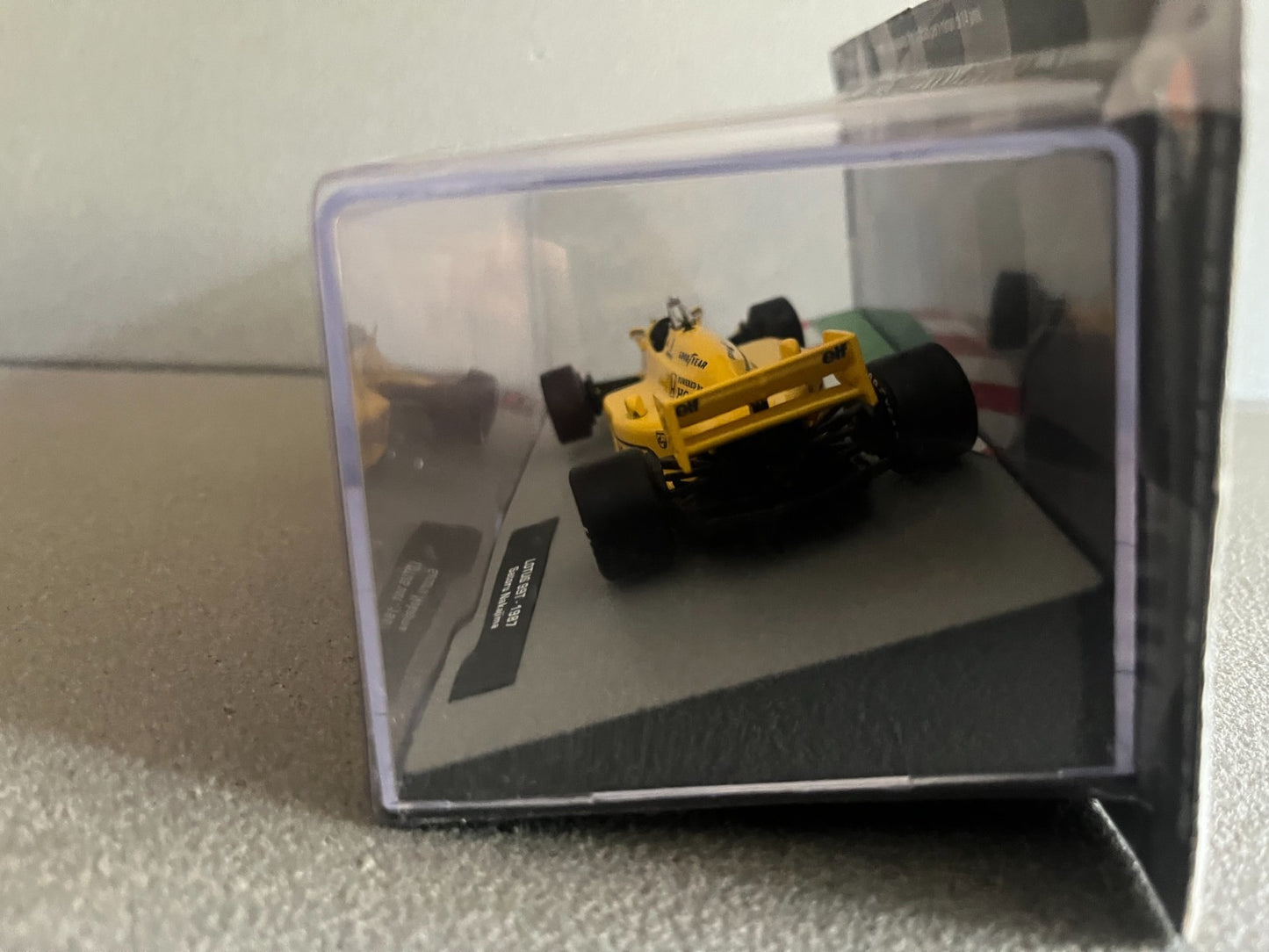 Voiture miniature Formule 1 F1 Lotus 99T 1987 Nakajima 1/43