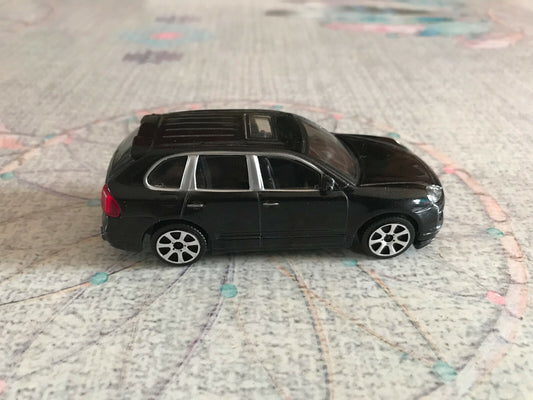 Voiture miniature Porsche Cayenne Turbo Burago 1/43