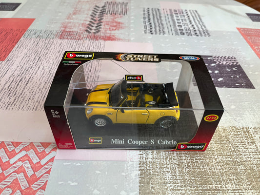Voiture Miniature Burago Street Tuners Mini Cooper S Cabrio Tuning 1/32