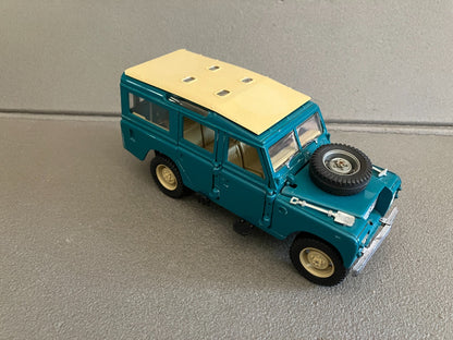 Ancienne Voiture miniature Land Rover Polistil Italy 1/25 Incomplète
