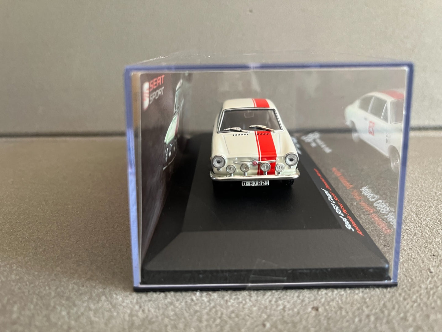 Voiture Miniature Seat 850 Coupé Rallye de Oviedo 1967 au 1/43