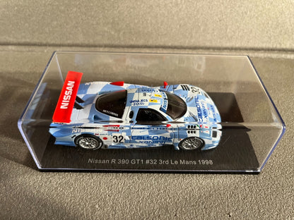 Voiture Miniature Nissans R 390 GT1 Le Mans 1998 Spark Hachette 1/43