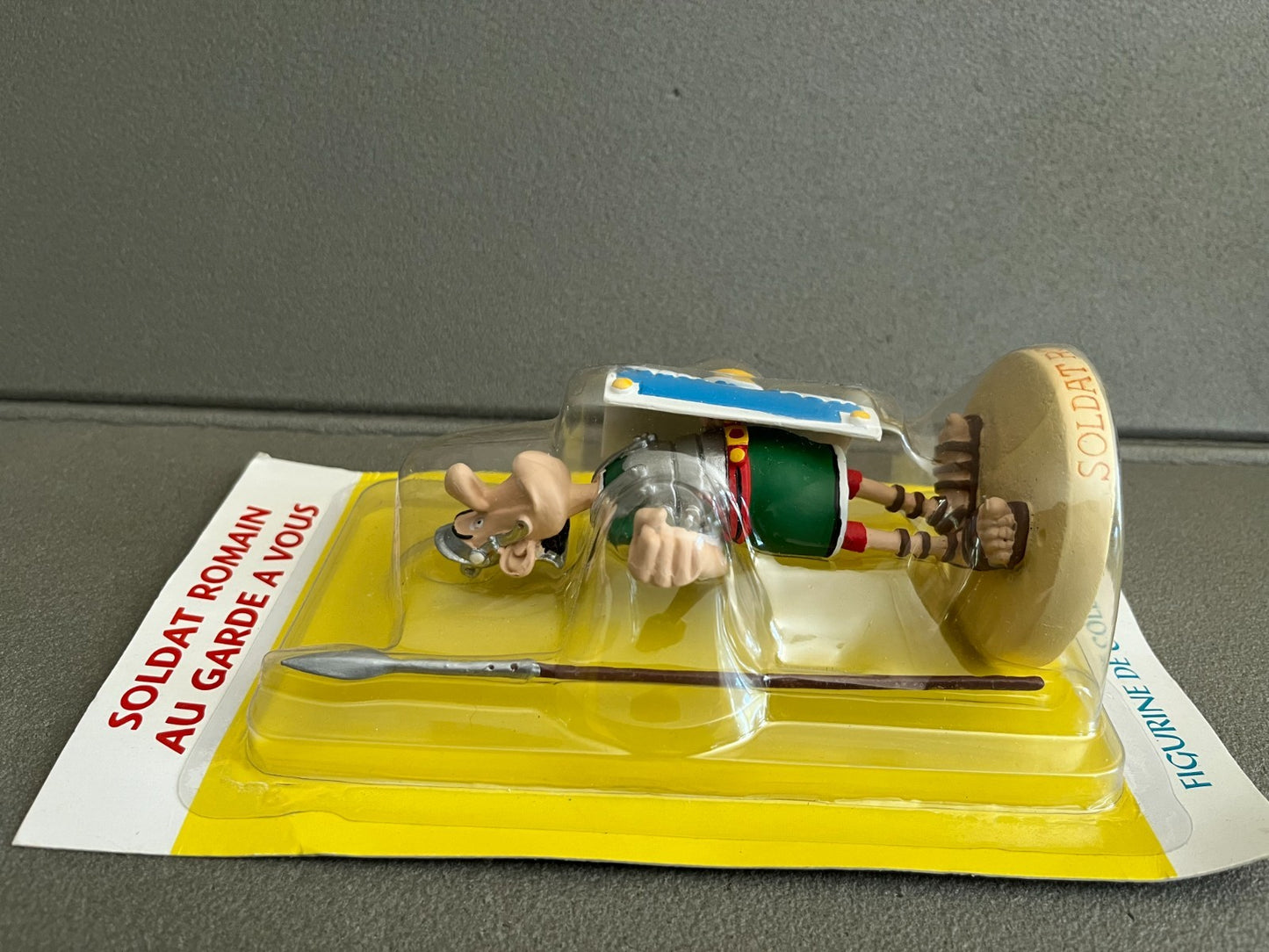 Figurine de Collection Astérix Obélix Soldat Romain Garde a Vous Plastoy Atlas