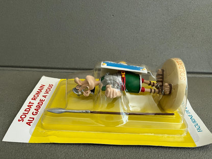 Figurine de Collection Astérix Obélix Soldat Romain Garde a Vous Plastoy Atlas