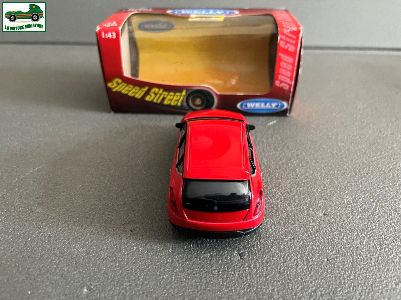 Voiture Miniature Lancia Delta Welly au 1/43