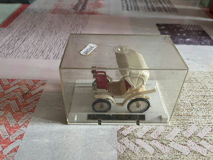 Voiture miniature Plastique 3 Peugeot Victoria 1899 Minialuxe 1/43