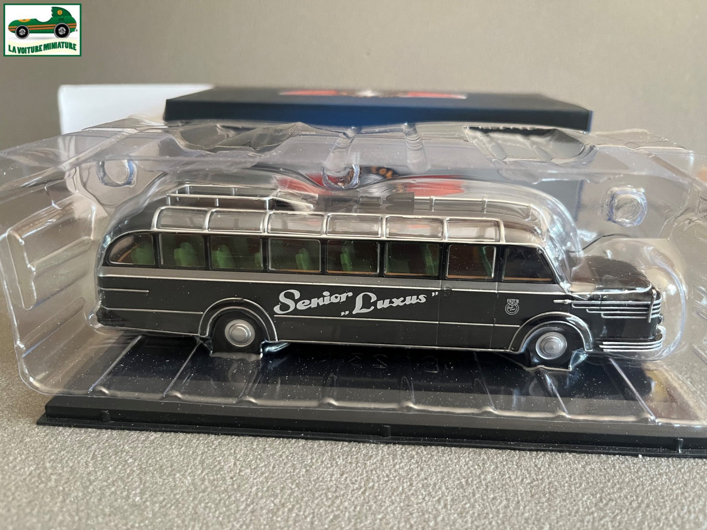 Voiture miniature Krupp Titan O80 Autobus Bus Autocar Atlas 1/72