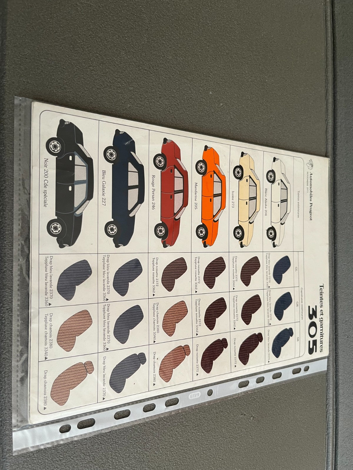 Ancien Dépliant Brochure Documentation Automobile Peugeot 305