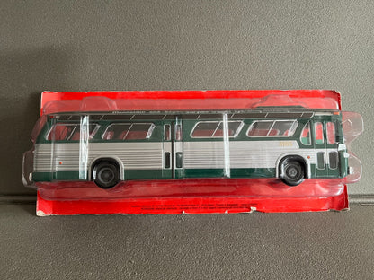 Voiture Miniature GM GMC New Look Fish Bowl Autocar Autobus Bus Hachette 1/43