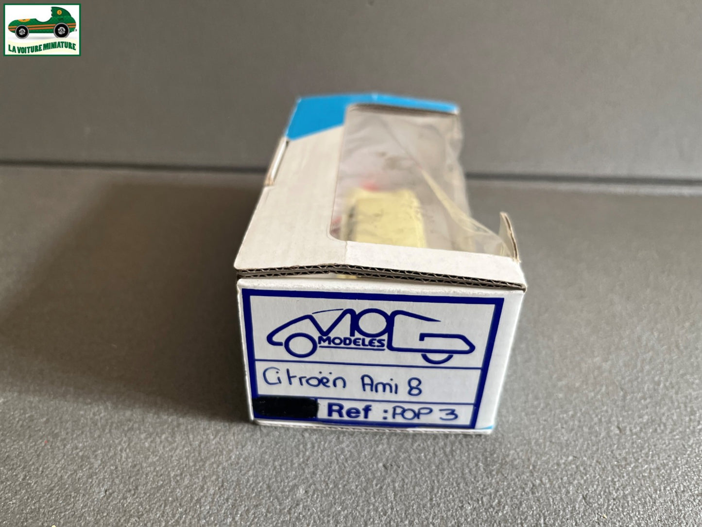 Voiture Miniature Kit résine monté Citroen Ami 8 MOG Modeles au 1/43