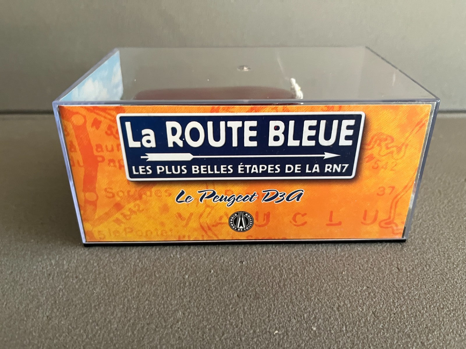Voiture Miniature Peugeot D3A Etape 48 La Route Bleue RN7 1/43