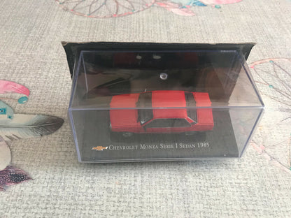 Voiture miniature Chevrolet Monza Serie I Sedan 1985 au 1/43