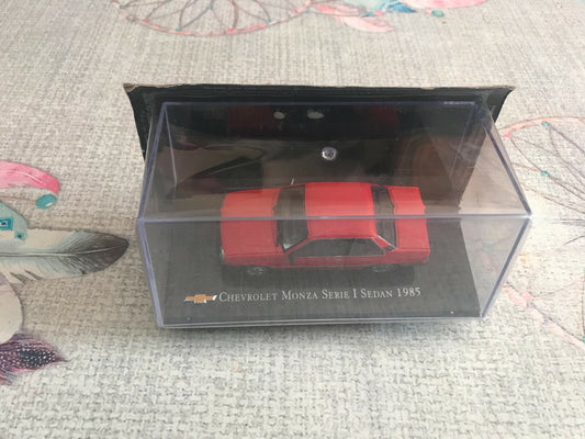 Voiture miniature Chevrolet Monza Serie I Sedan 1985 au 1/43