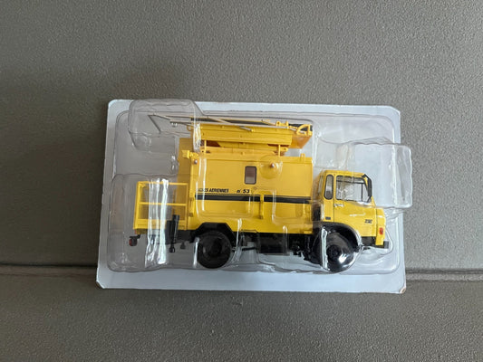 Voiture miniature Camion Berliet 620 KB Lignes Aeriennes Hachette 1/43