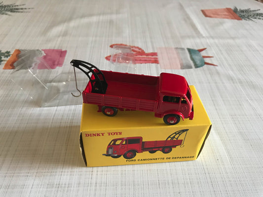 Voiture miniature Camion Ford Camionette de Dépannage Dinky Toys Atlas