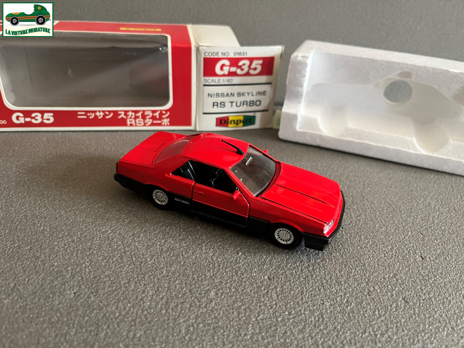 Ancienne Voiture Miniature Nissan Skyline RS Turbo Diapet G-35 Japan au 1/40