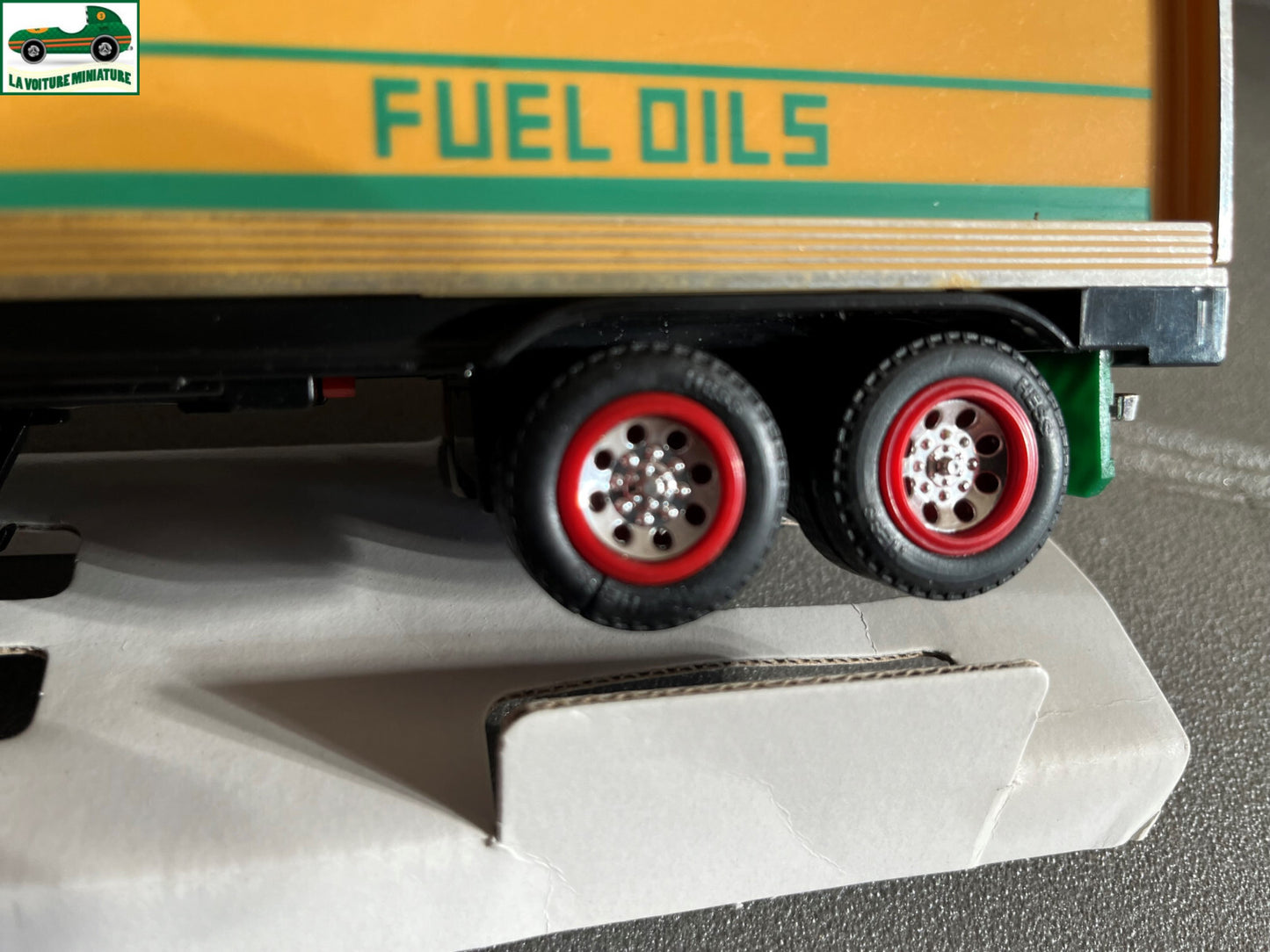 Voiture Miniature Camion Semi Remorque Tirelire Hess Toy Truck Bank Ancien HS