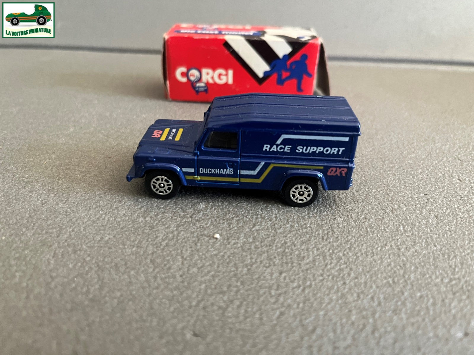 Ancienne Voiture Miniature Corgi Land Rover Made GT Britain Echelle Majorette